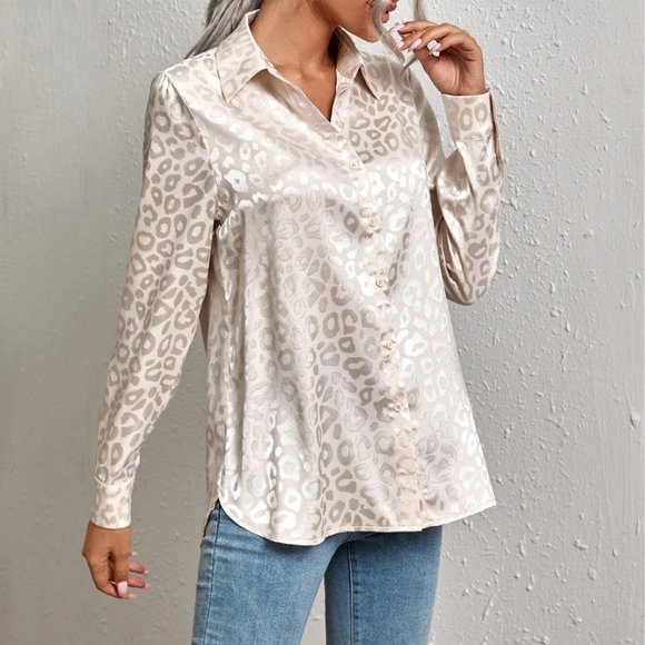 Leopard Jacquard Satin Shirt - Picture 3 of 9